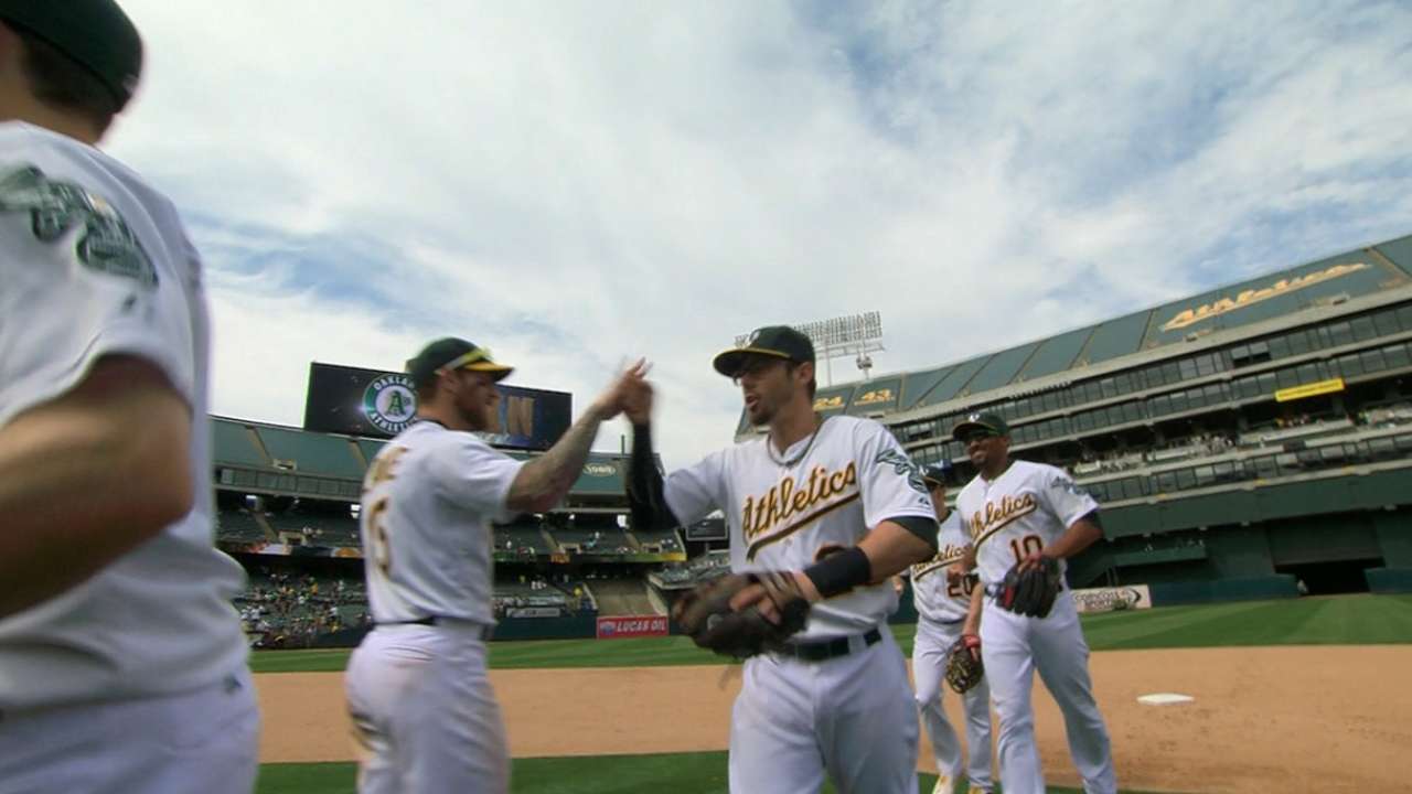 Clippard shuts the door