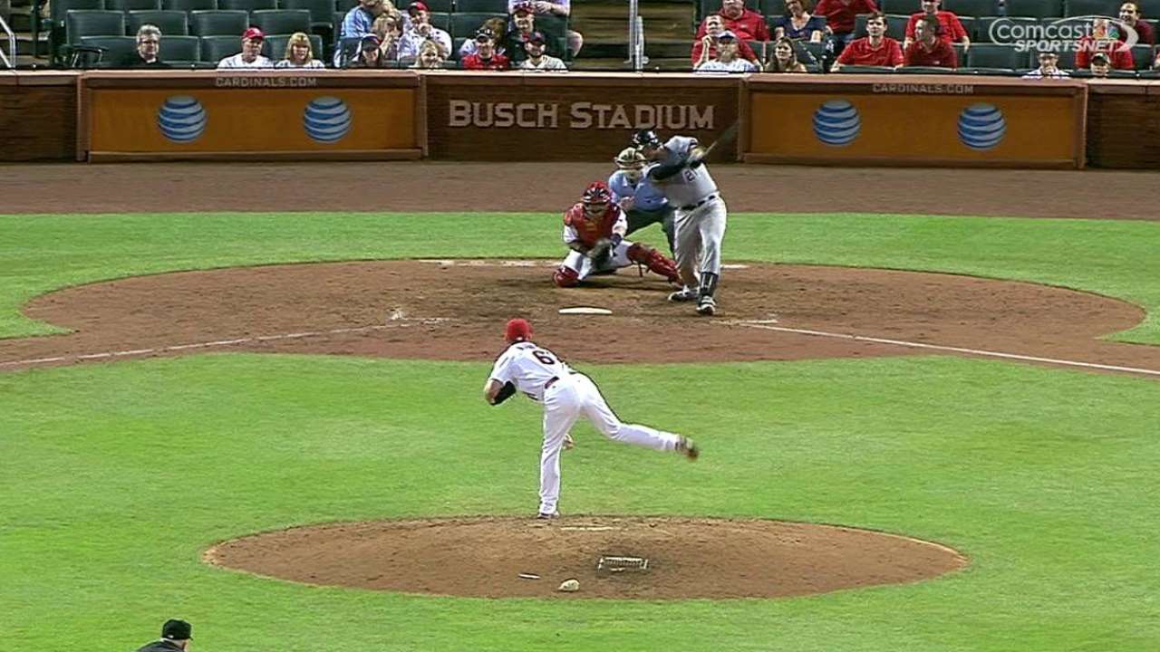 Flowers' two-run homer