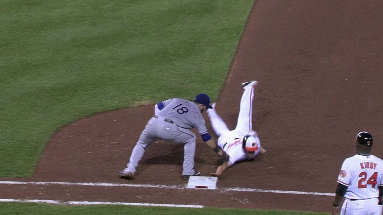 Gallardo picks off Davis