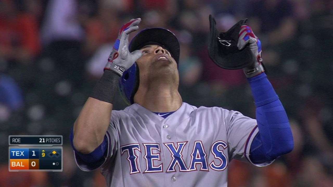 Yovani Gallardo vuelve a lucir y Rangers doblegan a Orioles