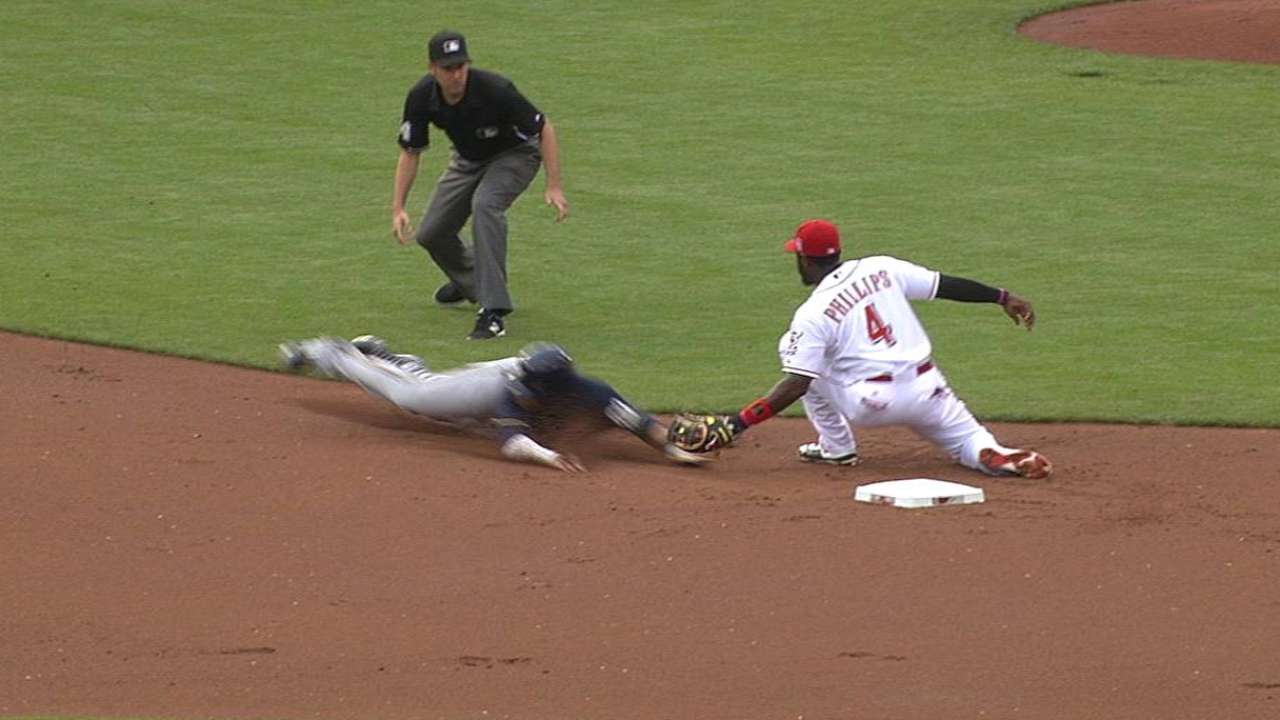 Barnhart prevents stolen base