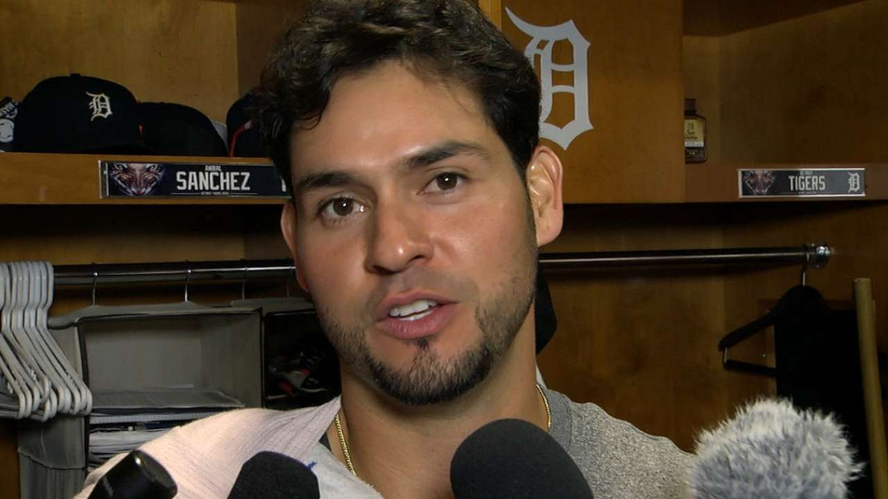 Avila returns to Tigers from disabled list