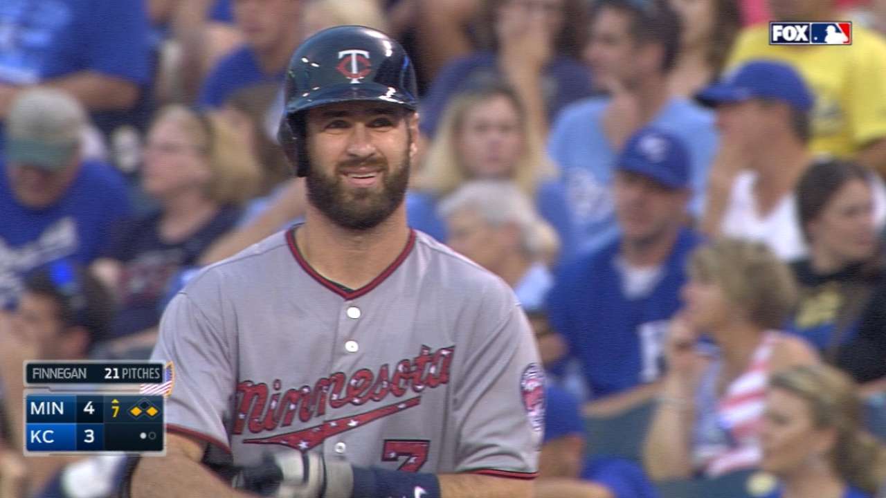 Plouffe, Mauer power Twins over Royals