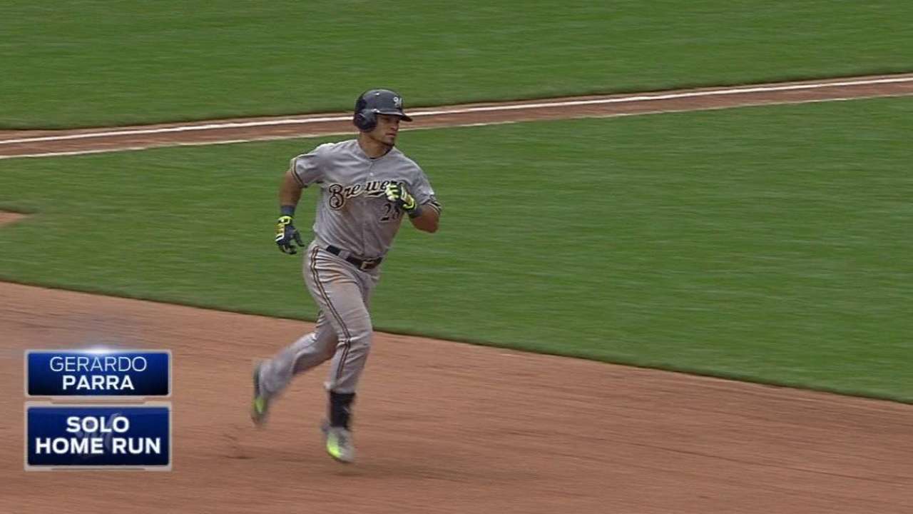 Parra's solo homer