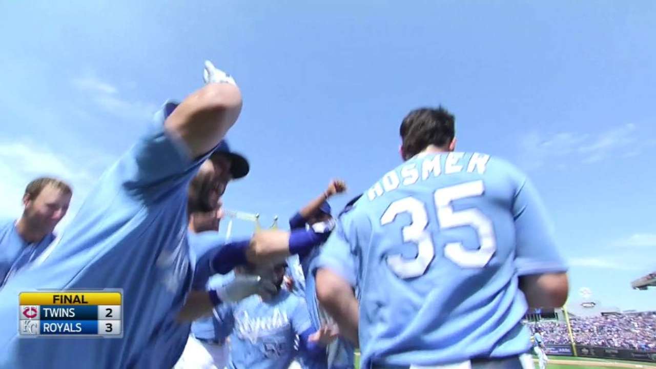 Hosmer y Reales dejaron en el terreno a los Twins