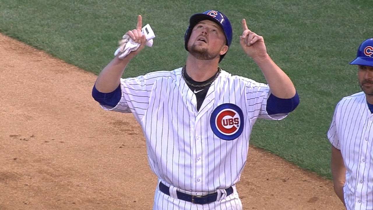 At long last, a hit for Lester