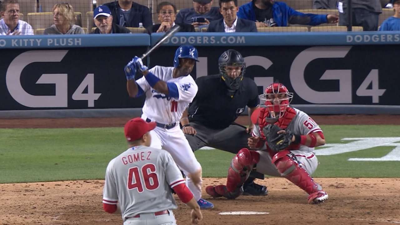 Rollins gets best of Phils as LA takes opener