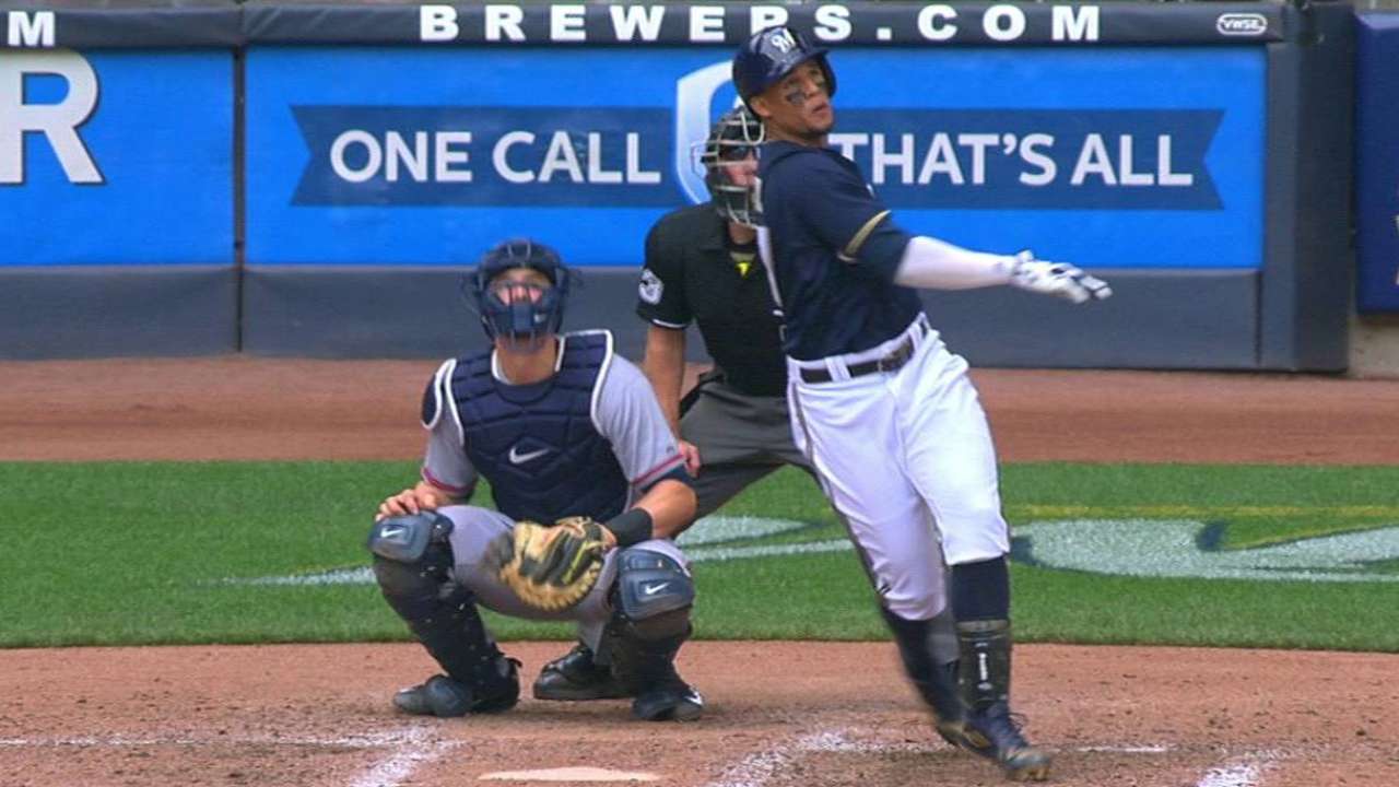 Gomez's solo homer
