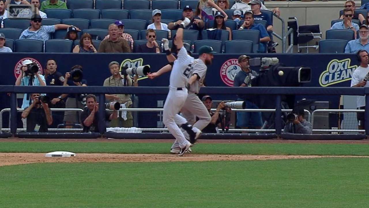 Yanks plate two on error