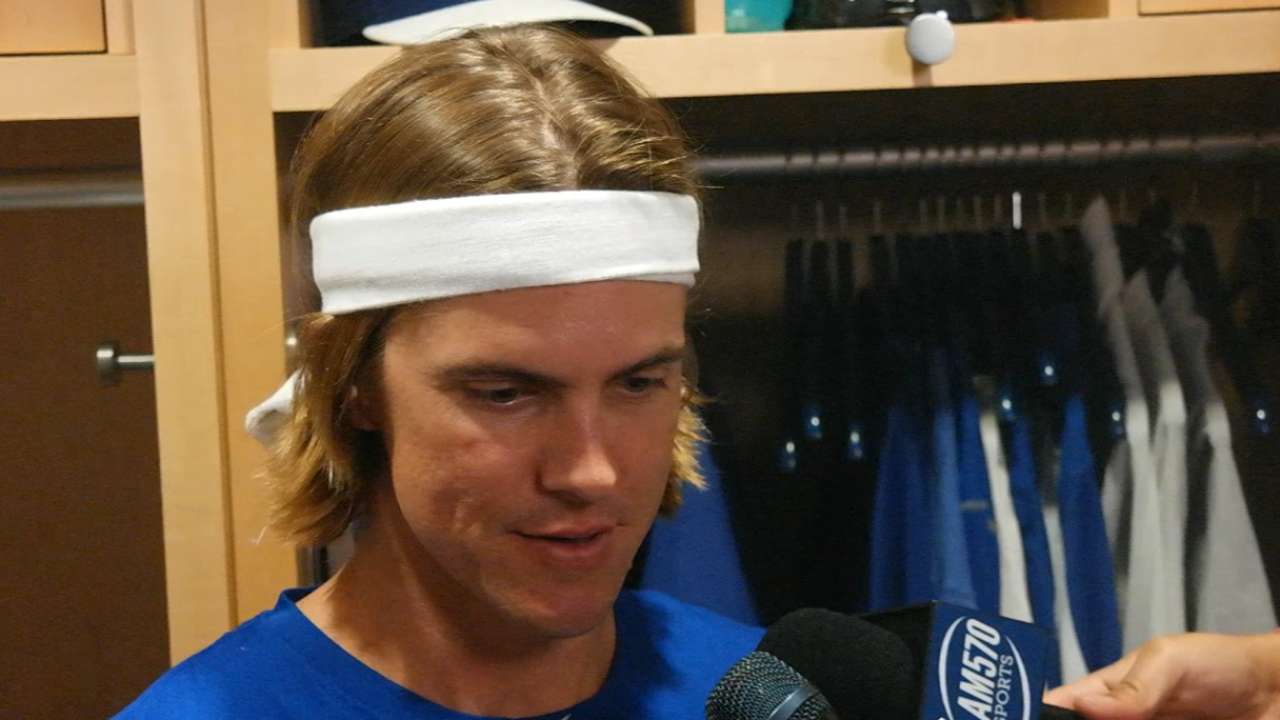 Greinke extends scoreless innings to 35 2/3