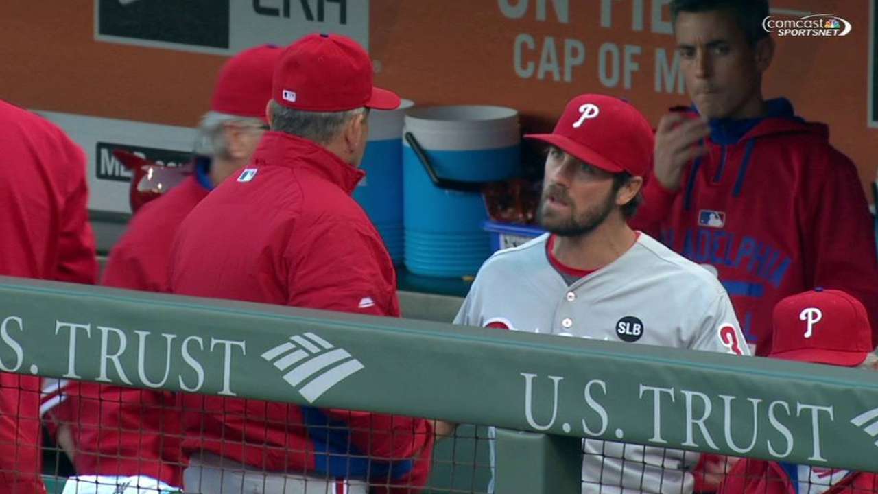 Amid trade buzz, Hamels rocked by Giants