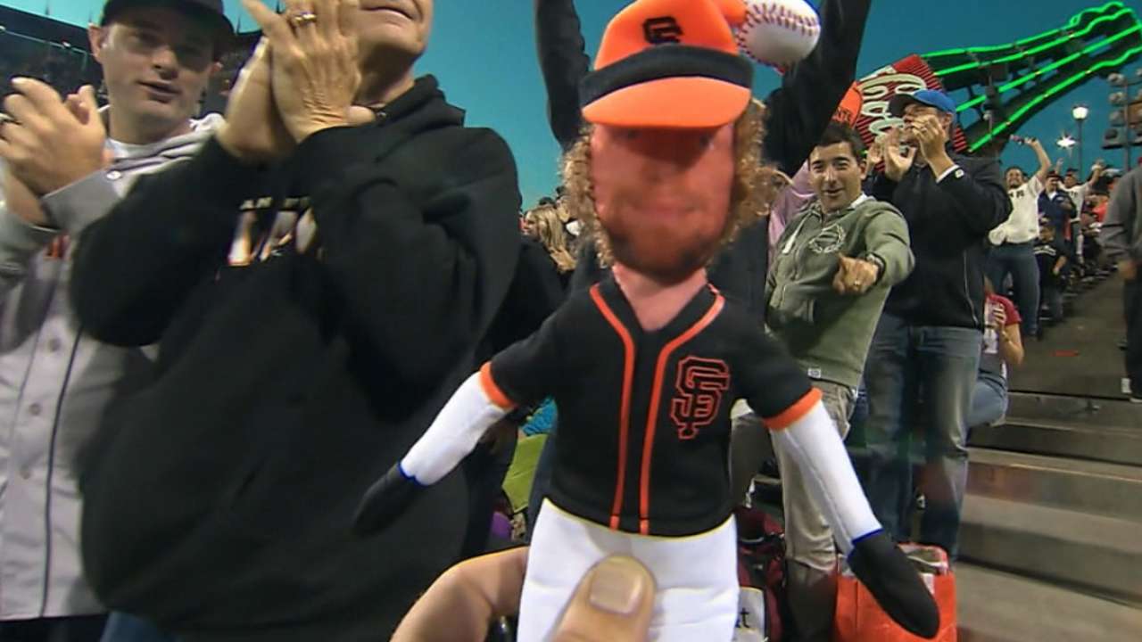 Pence's slam leads Giants' rout of Phillies