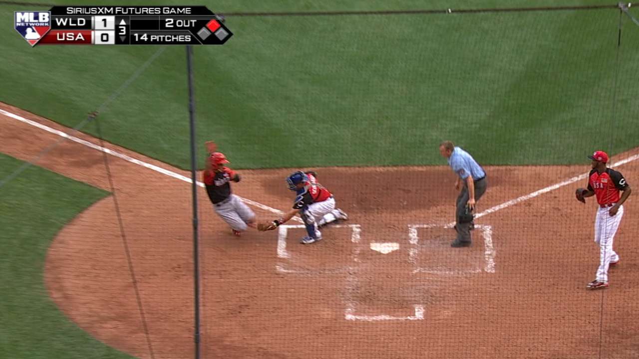 Michael Conforto saves a run