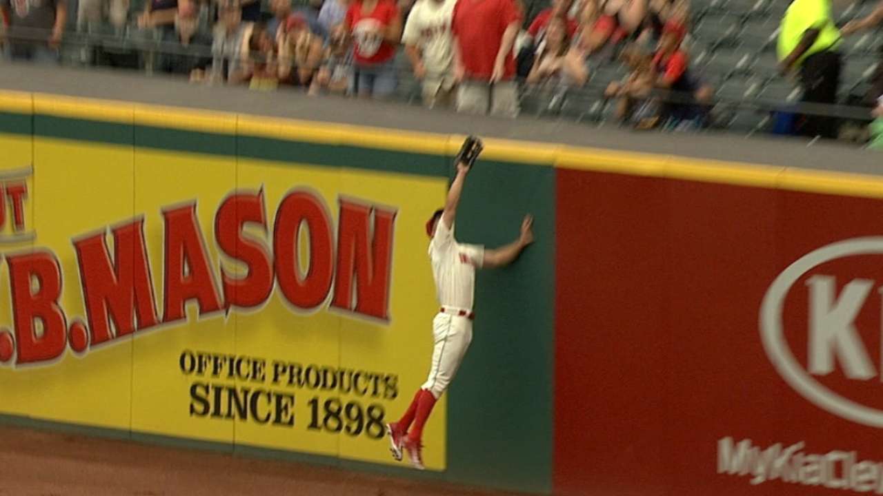 Must C: Murphy robs homer