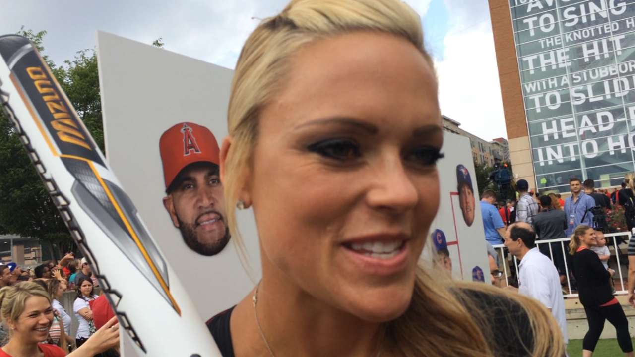 Celebs prep for Softball Game