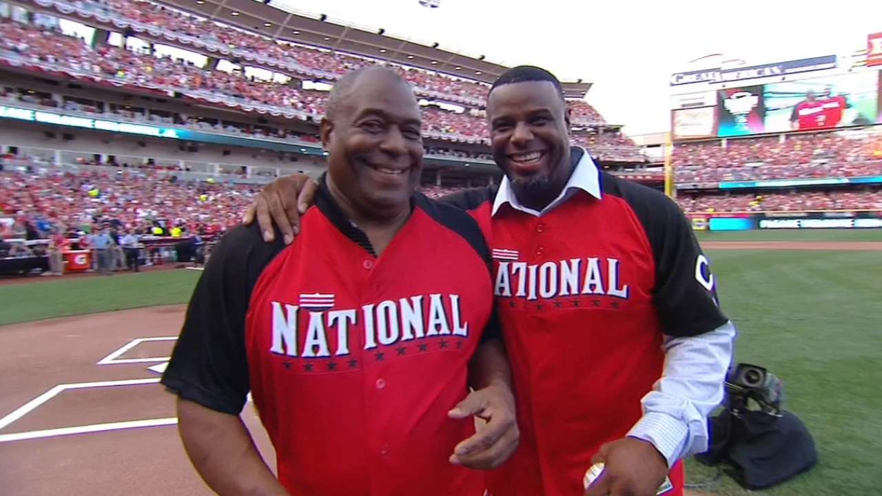 Griffey Jr. tosses first pitch