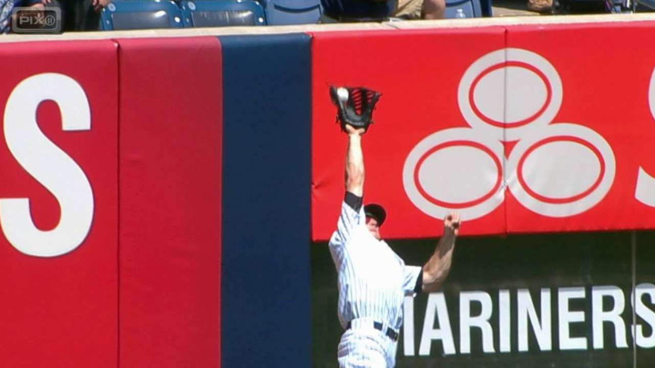 White cleats earn Gardner a warning