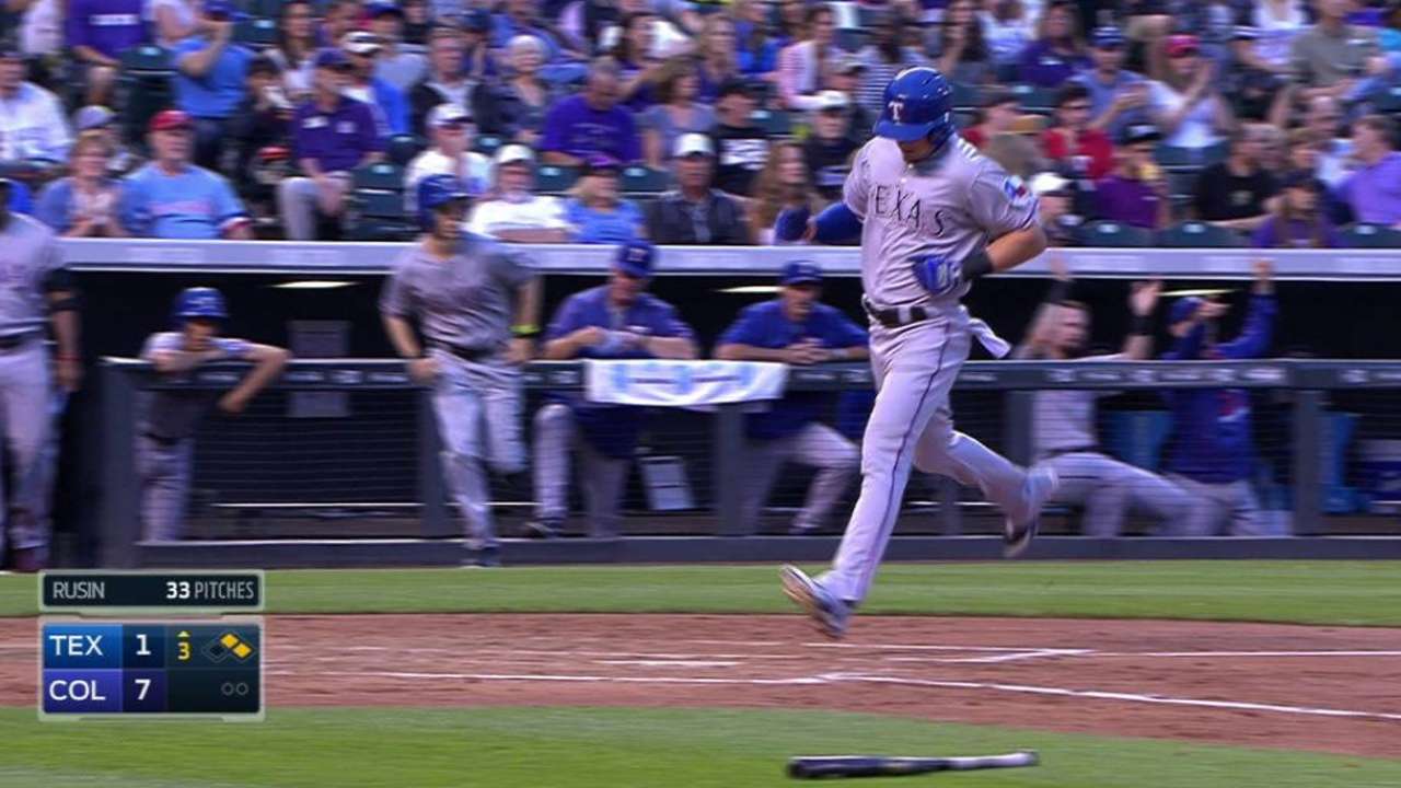 Marlins acquire Telis, Ege from Rangers for Dyson