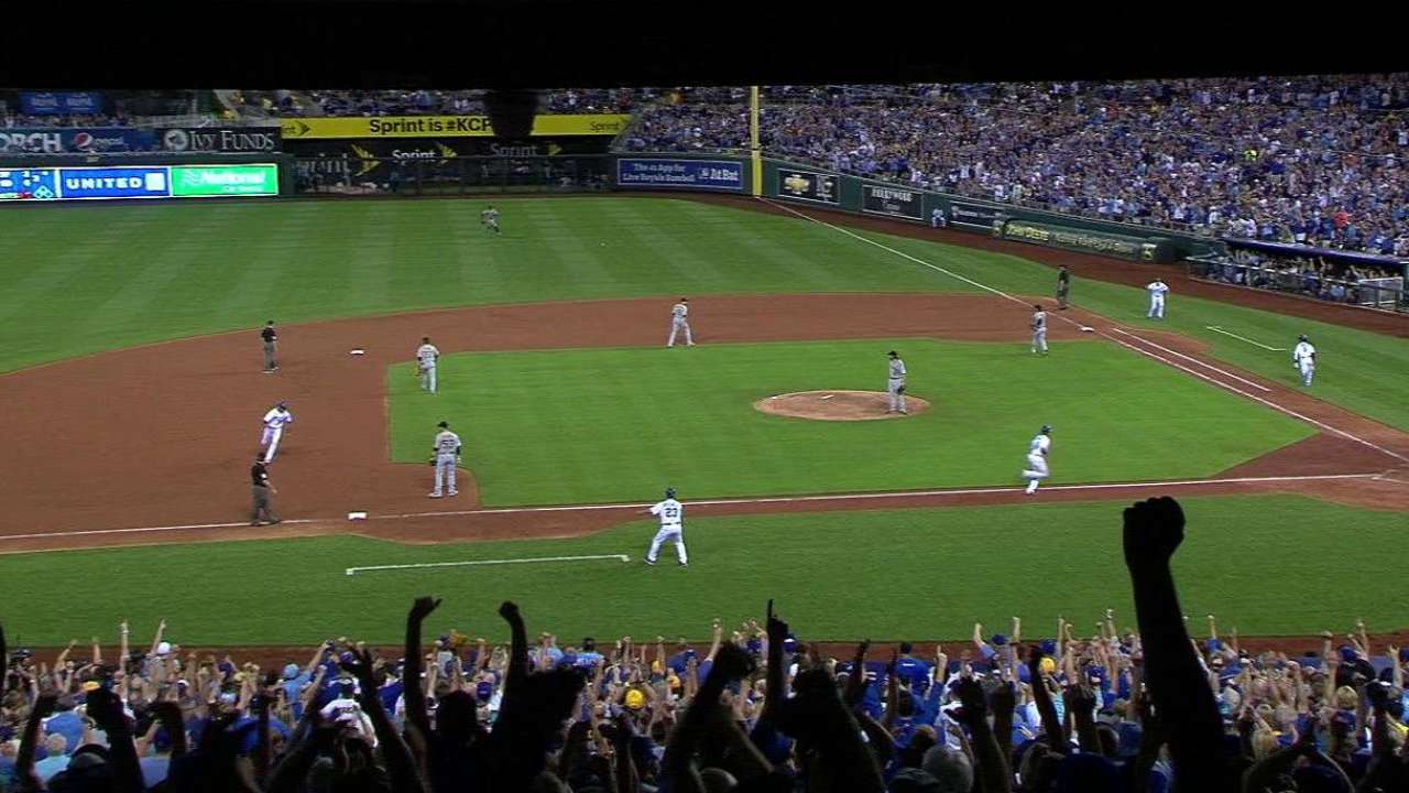 Dyson keys 3-run 8th as Royals hold off Pirates