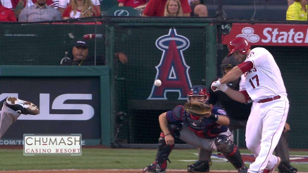 Halos stay hot, top Twins for 7th straight win