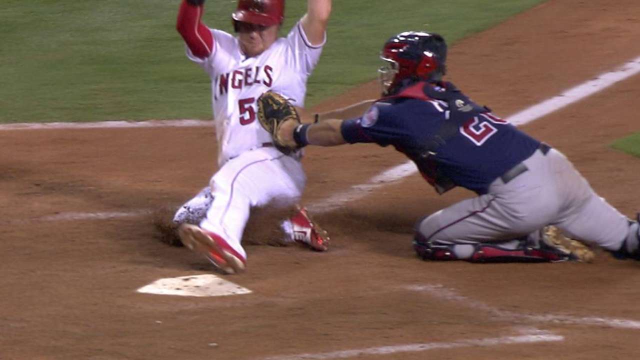 Rosario nabs Calhoun at home