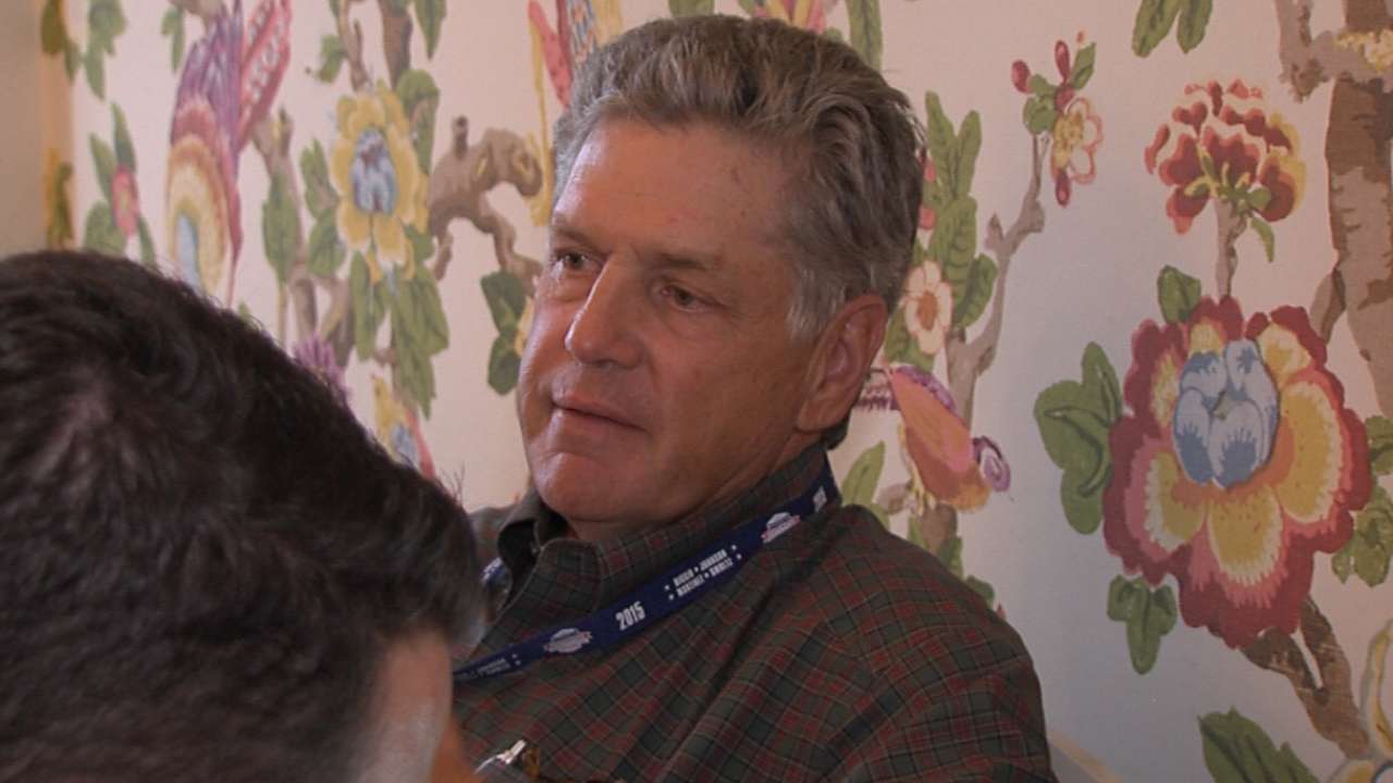 Seaver tells it all on Twitter