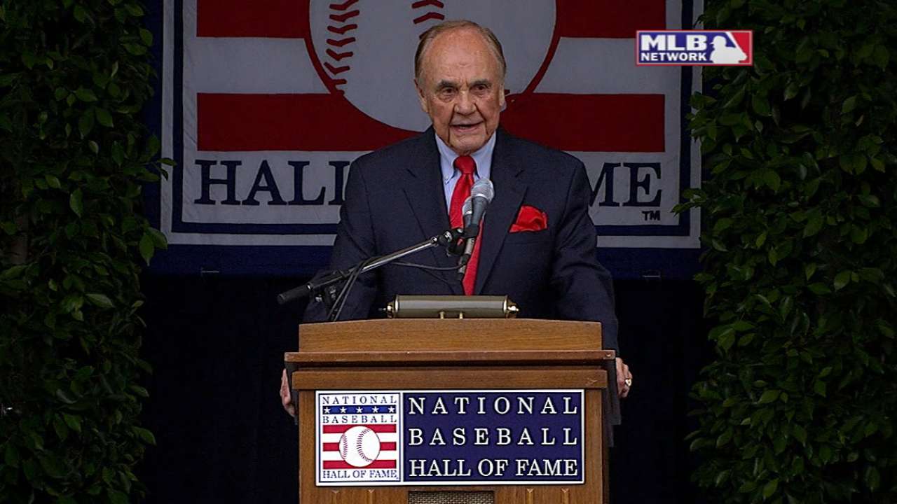 Exacting Enberg accepts Frick honor at Hall