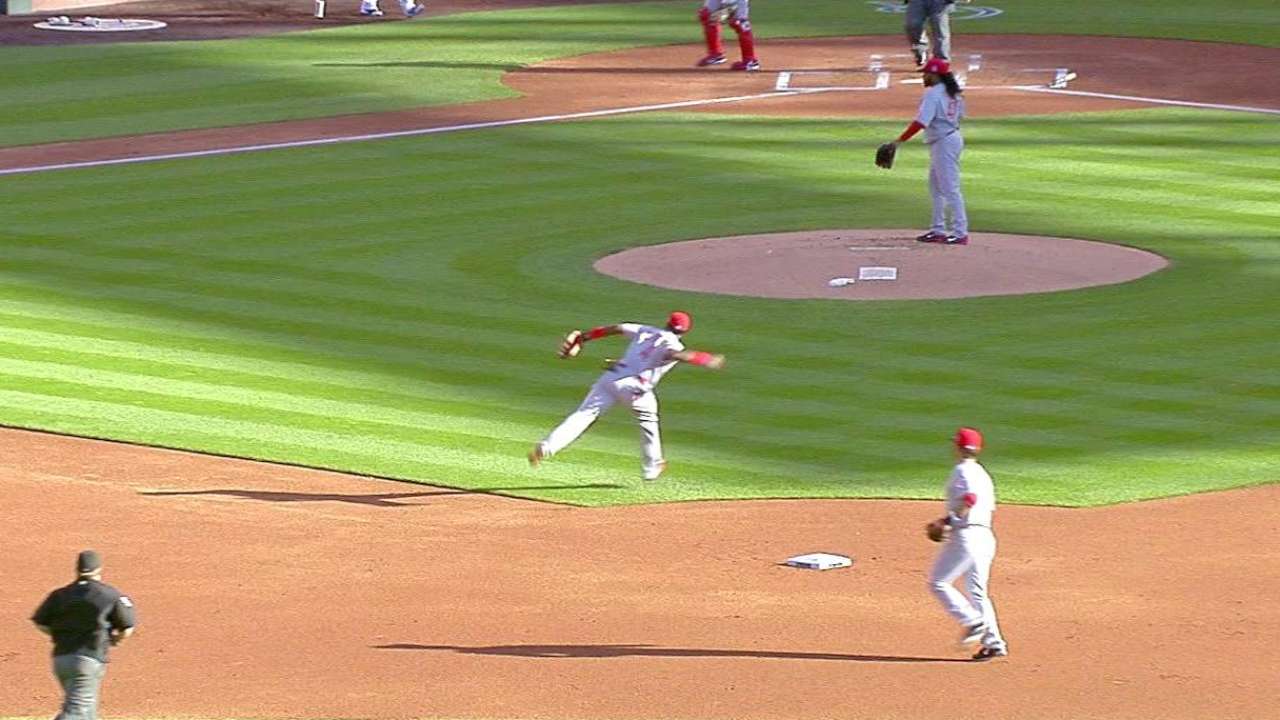 Phillips' barehanded play