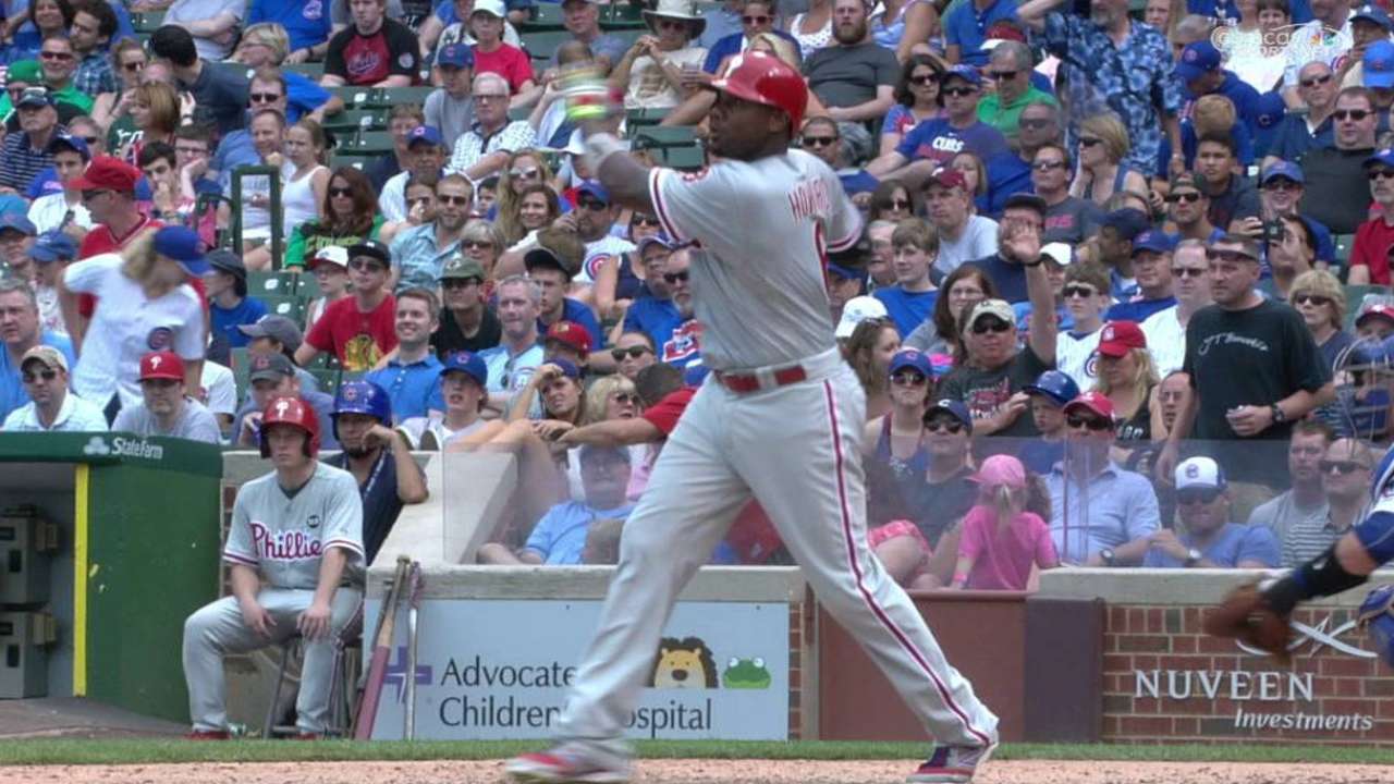 Howard's two-run blast