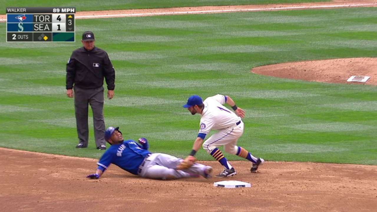 Blue Jays split road trip, but it ends with disappointment