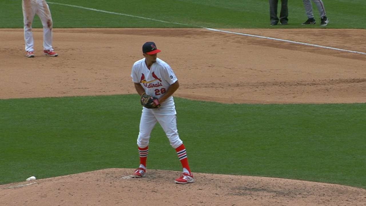 Cishek's debut for Cardinals