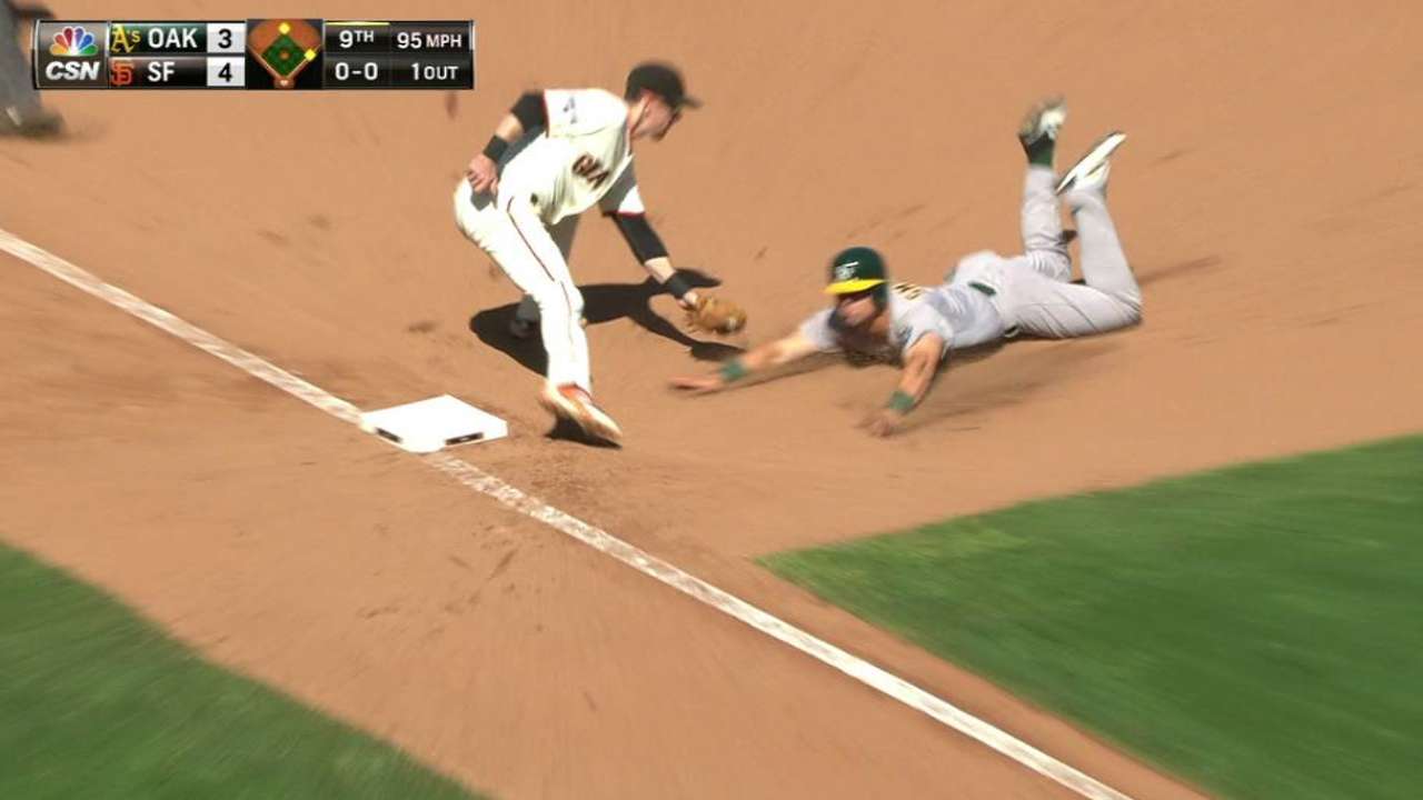 Posey throws out Smolinski