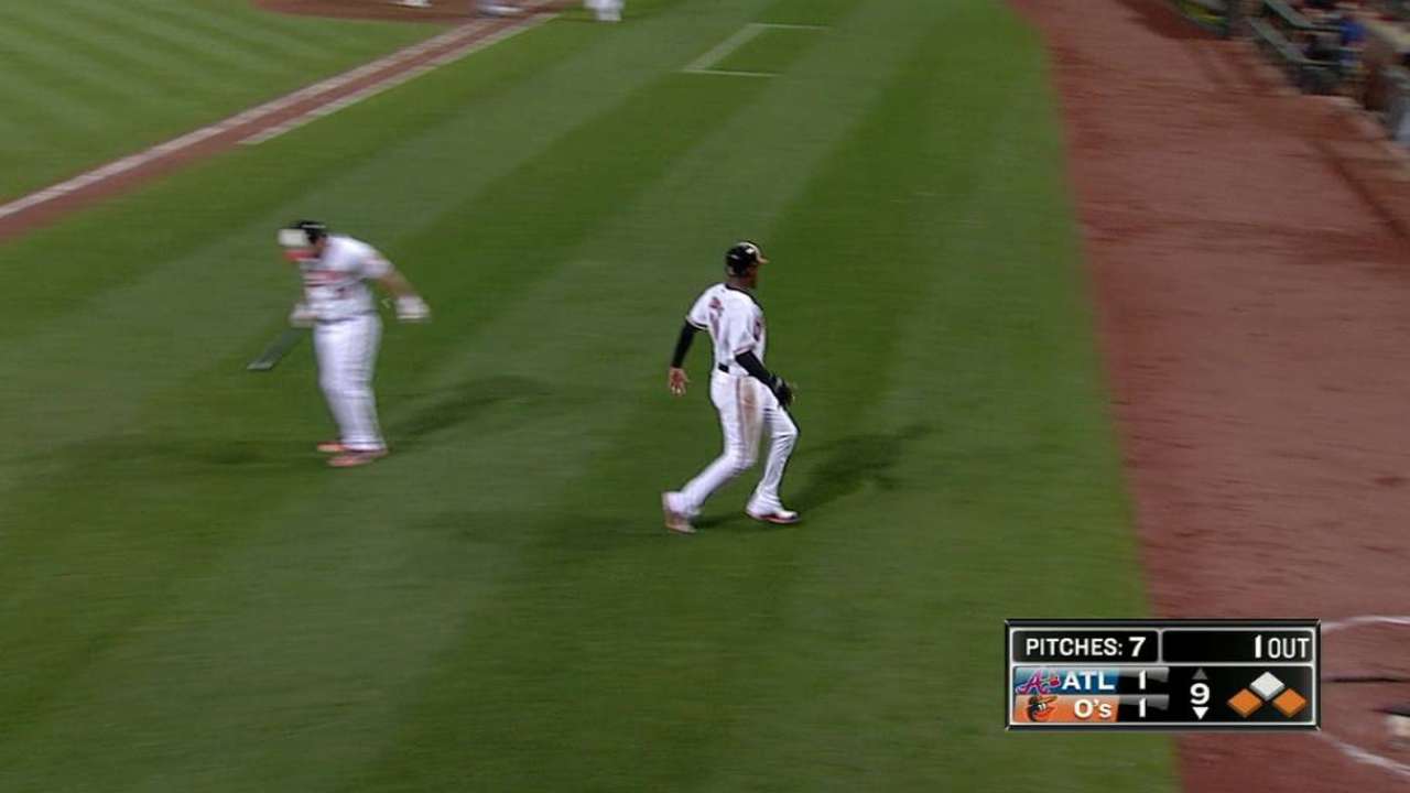 Hardy ties game in 9th