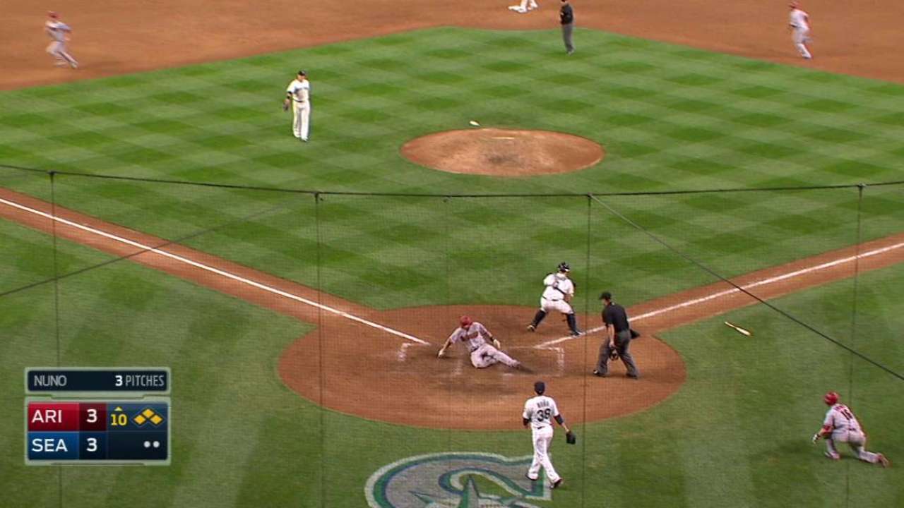 Jake Lamb decide triunfo de los D-backs en la 10ma