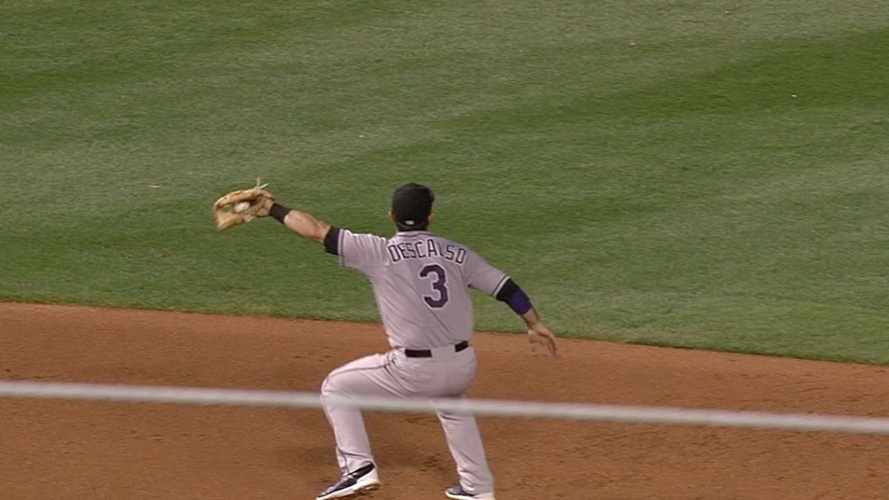 Descalso's fine leaping grab