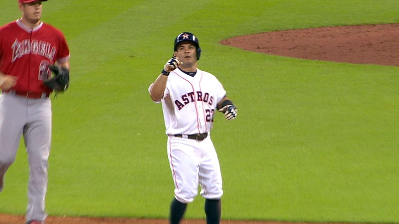 Altuve's three-hits, five-RBIs