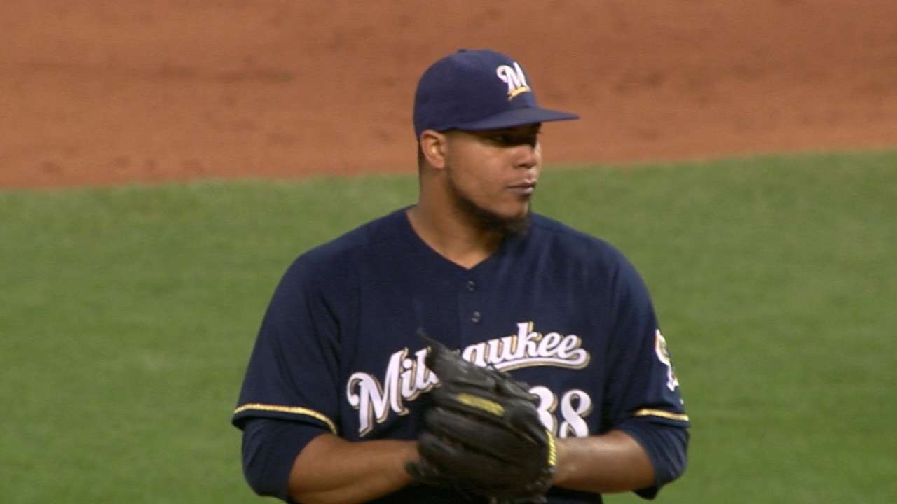 Peralta, Parra impulsaron a Milwaukee a la victoria
