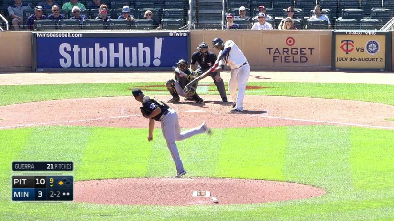 Miscues aplenty sting Twins in finale vs. Bucs