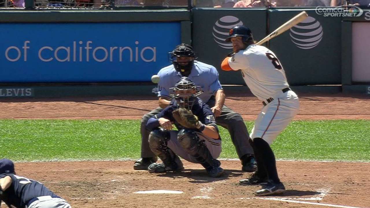 Pence provides jolt in all facets for Giants