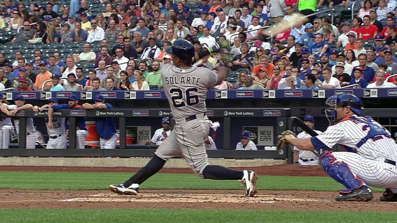 Justin Upton ayudó a los Padres a ganar en Queens