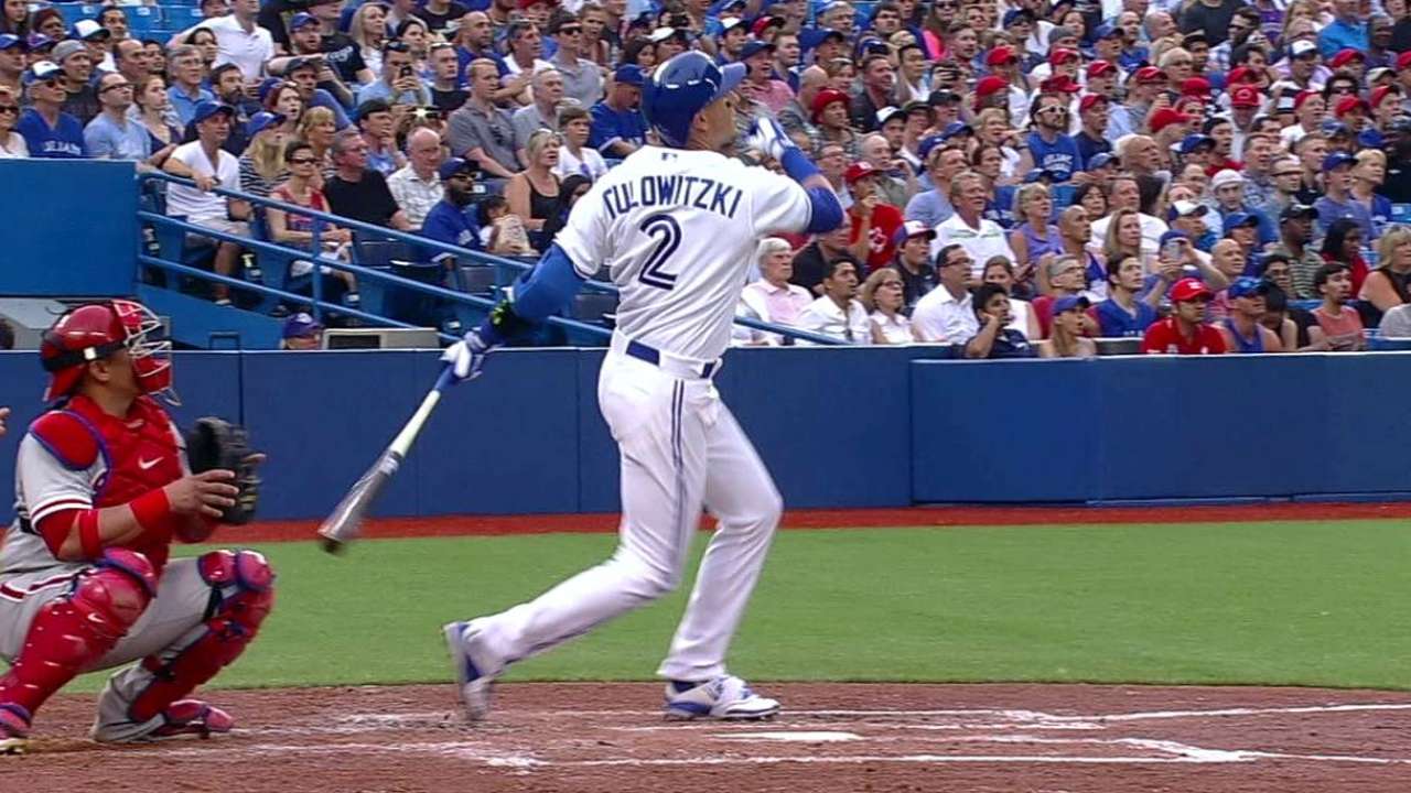 Troy Tulowitzki pega jonrón en su debut con los Azulejos