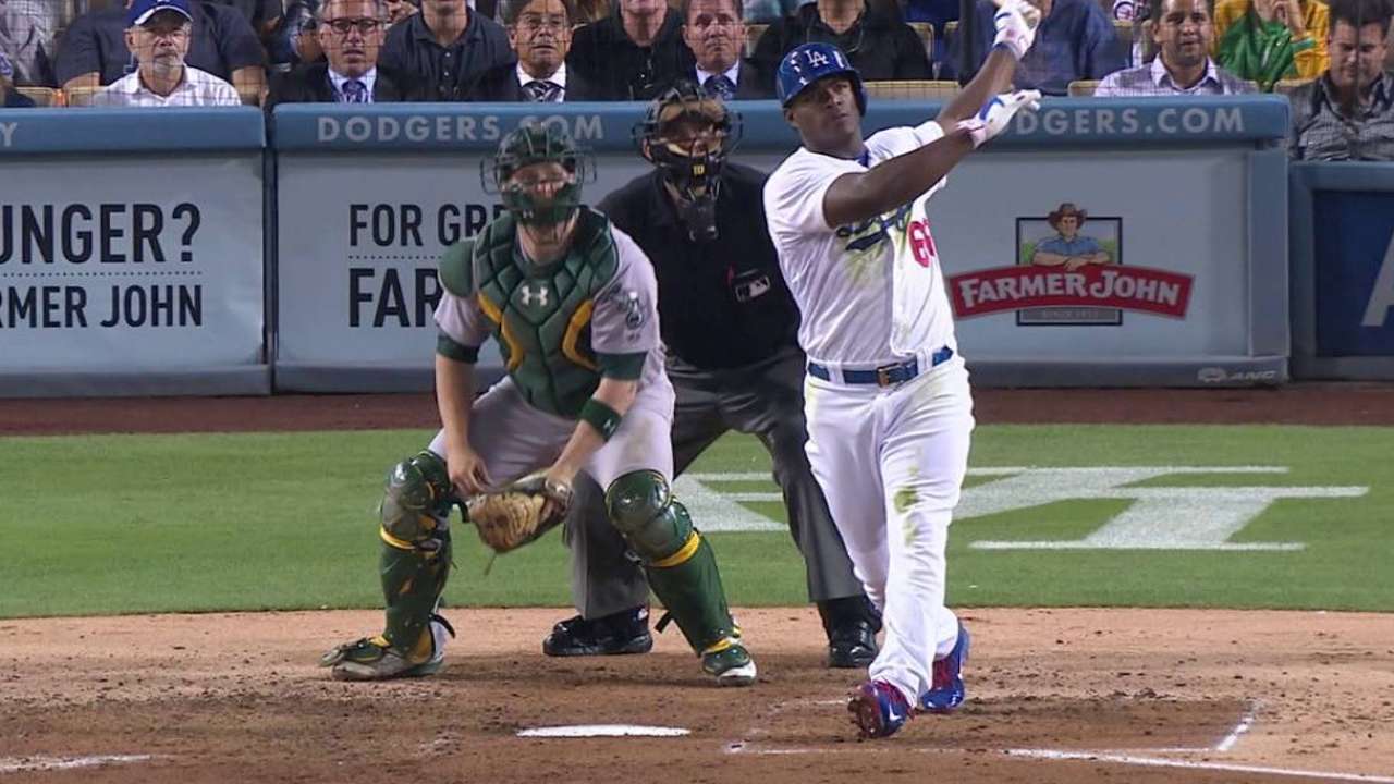 Dodgers remontan en el 7mo y consiguen victoria vs. Atléticos