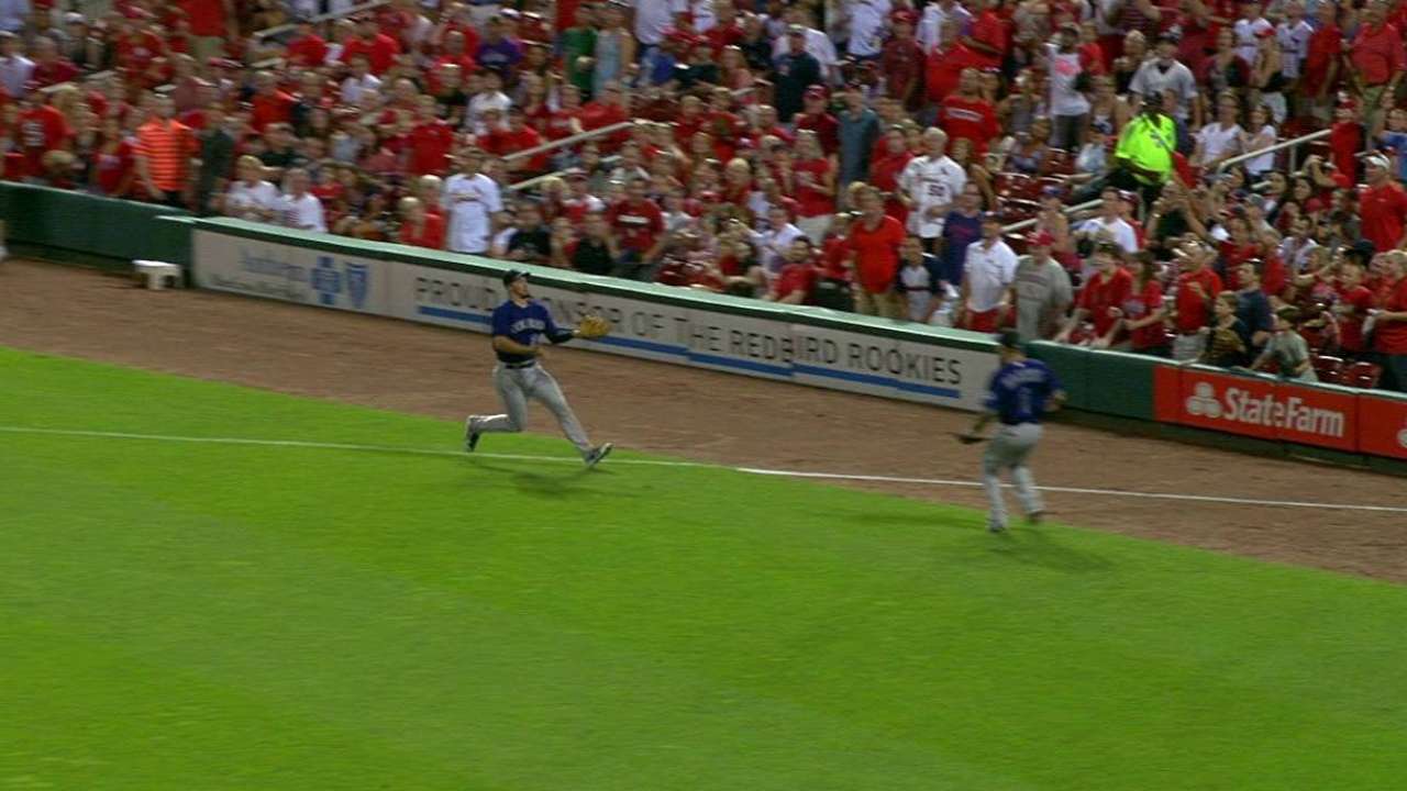 Arenado's basket catch