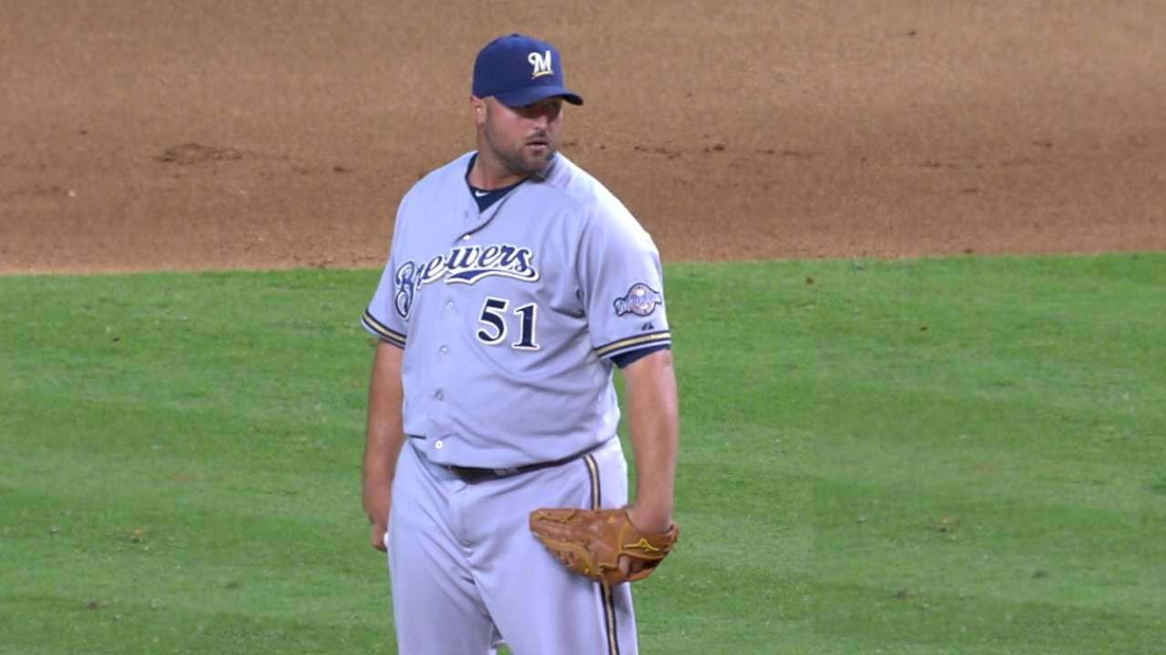 Cardinals add Broxton