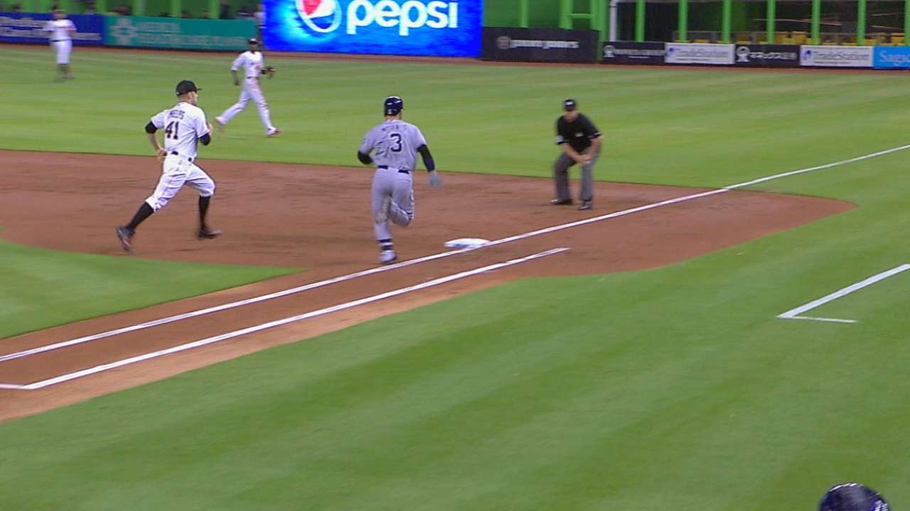 Norris' seven-straight hits