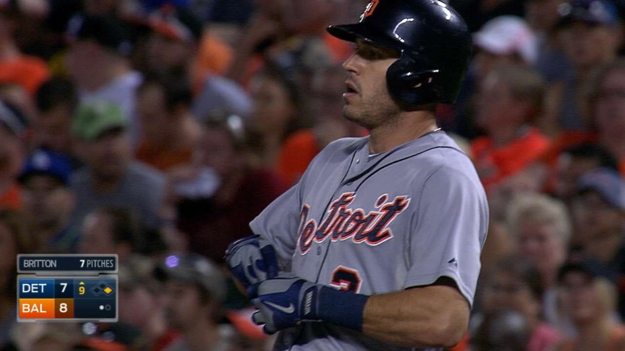 Kinsler's four-hit night