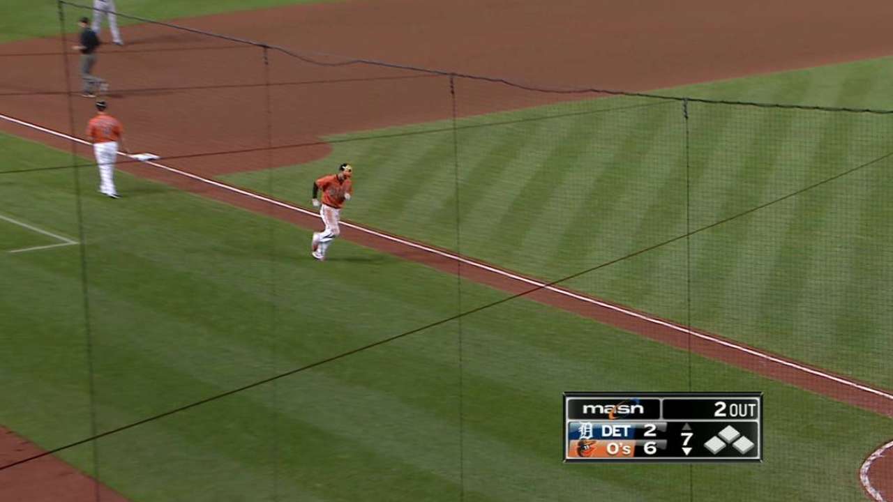 Machado's solo homer