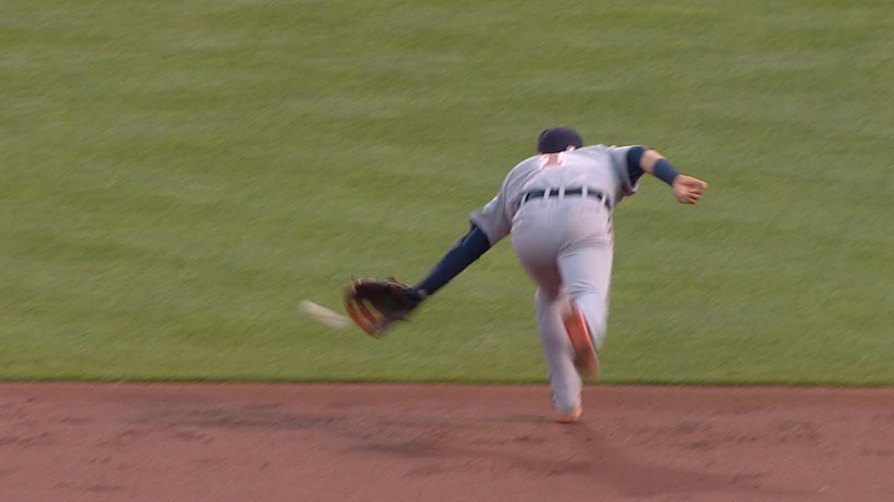 Must C: Iglesias' fancy flip