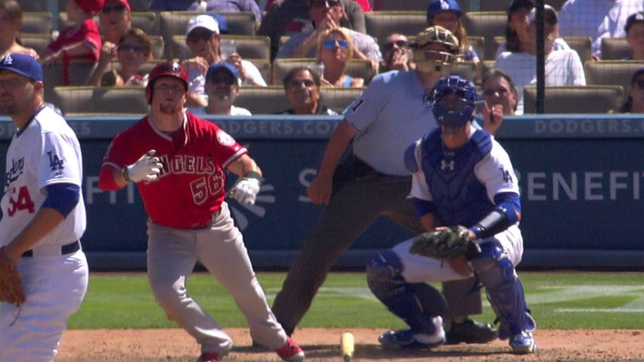 Calhoun's game-tying homer