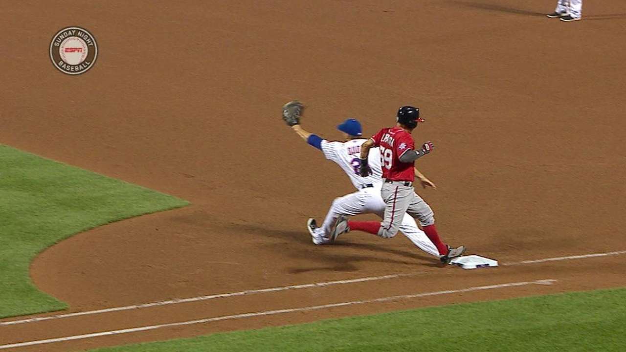 Mets challenge, get double play